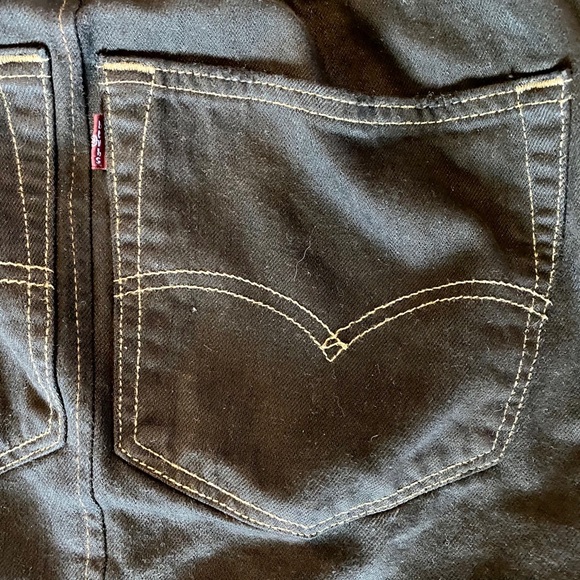 URBAN OUTFITTERS Remade Levi’s Notched Denim Mini - Picture 5 of 7